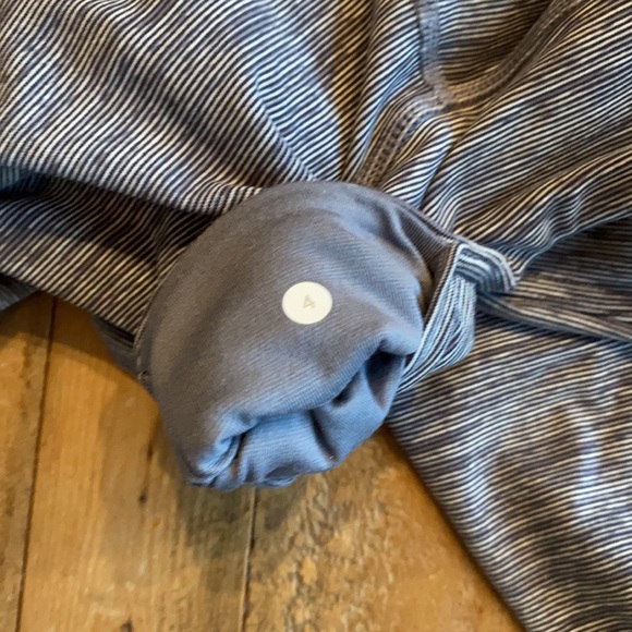 Lululemon crops - Picture 4 of 5